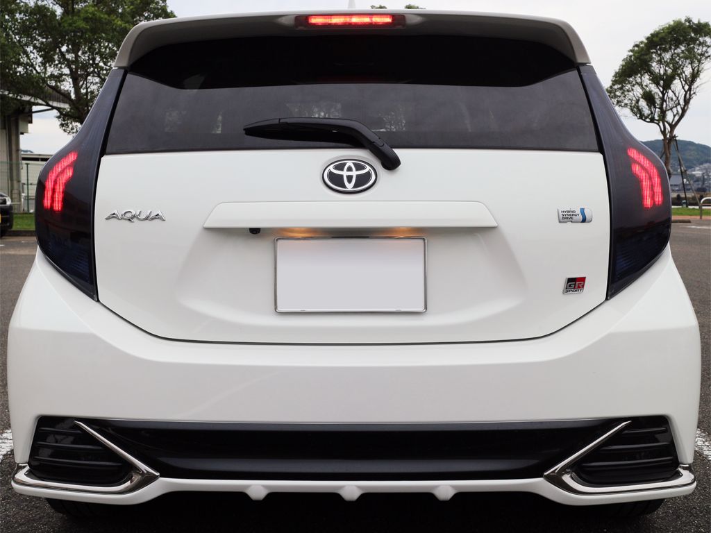 Tint+ トヨタ アクア NHP10 中期 テールランプ 用 Type2 (スモーク