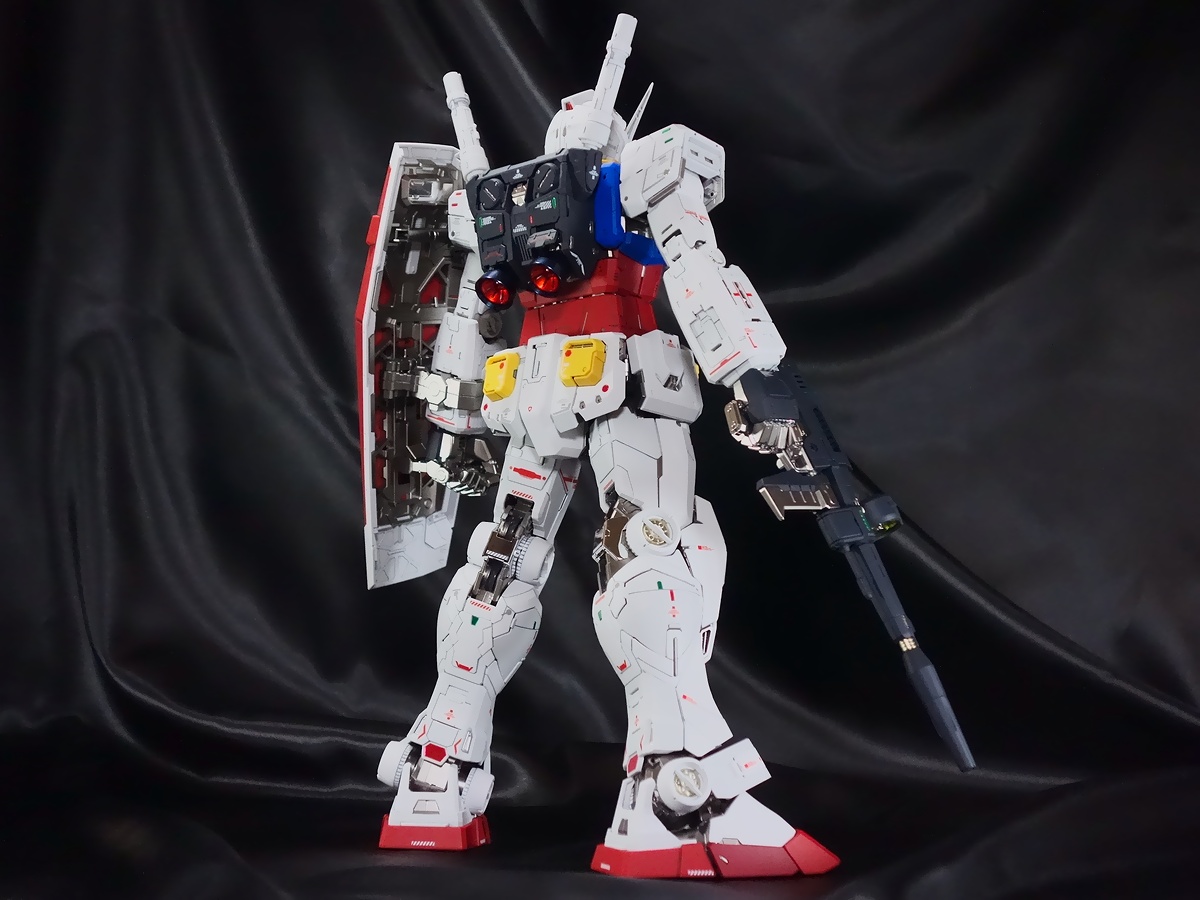全塗装【プレミアムプラス完成品】バンダイ PG UNLEASHED 1/60 RX-78-2