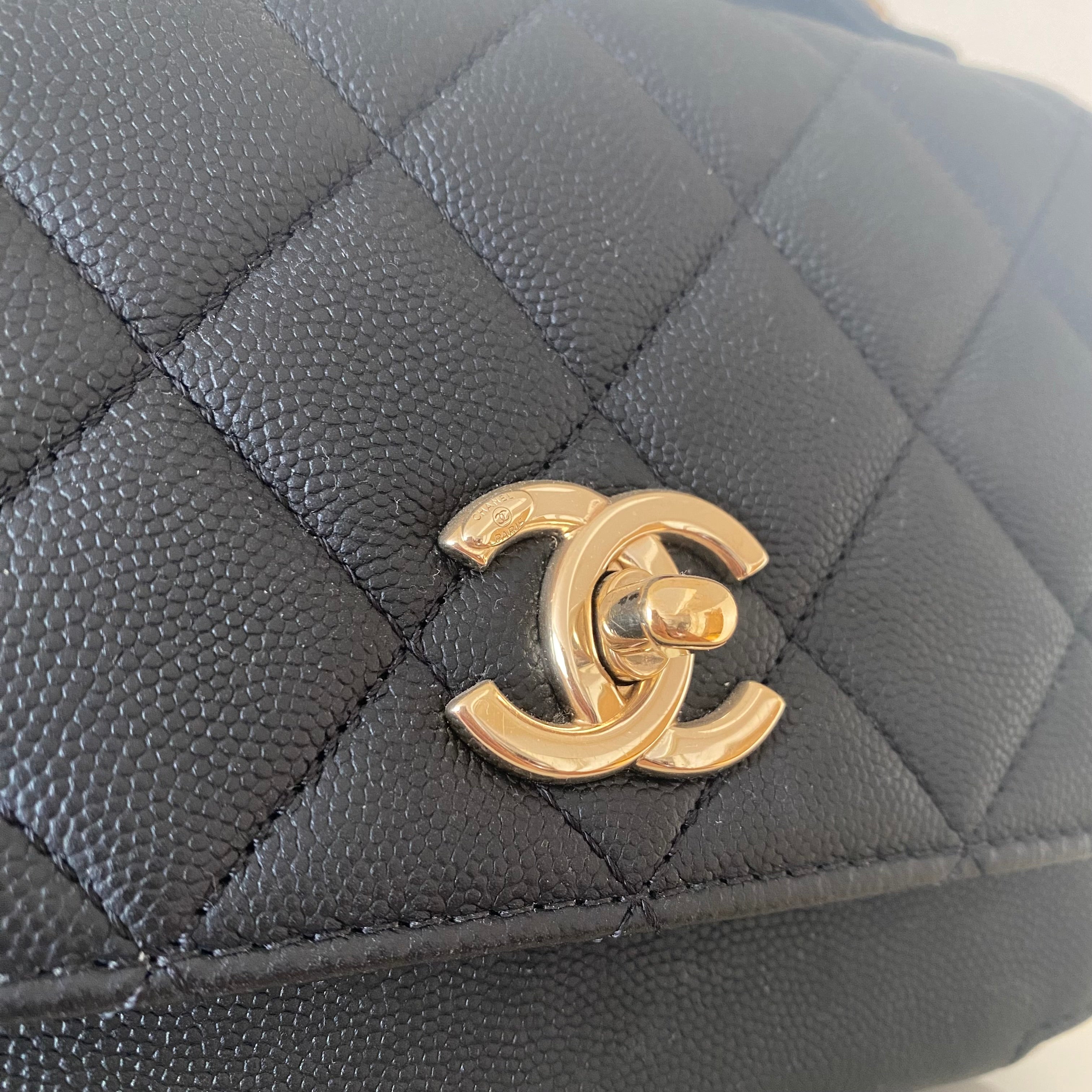 CHANEL マトラッセ キャビアスキン2wayショルダーバッグ