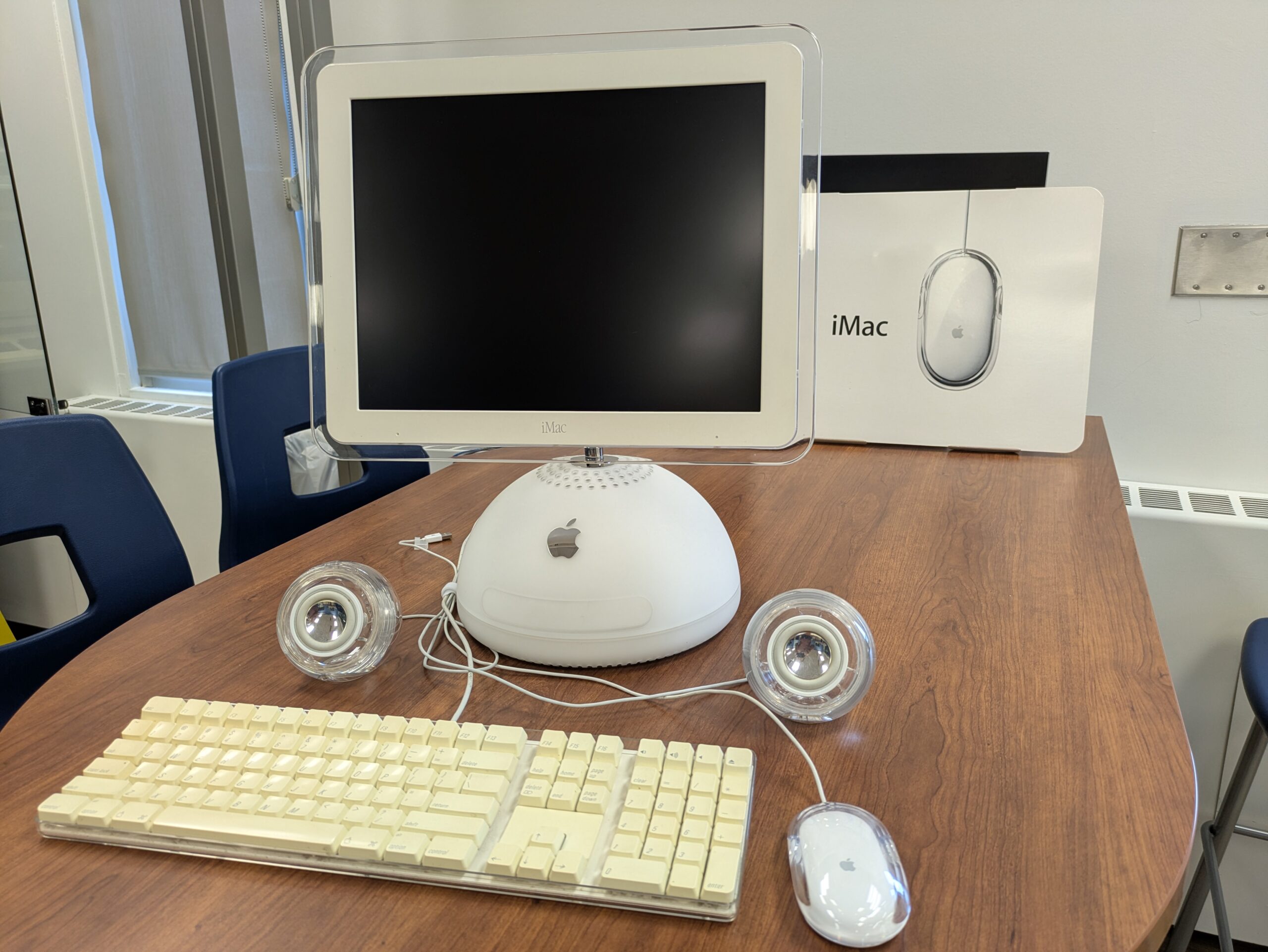 Apple iMac G4 - School of Computer Science