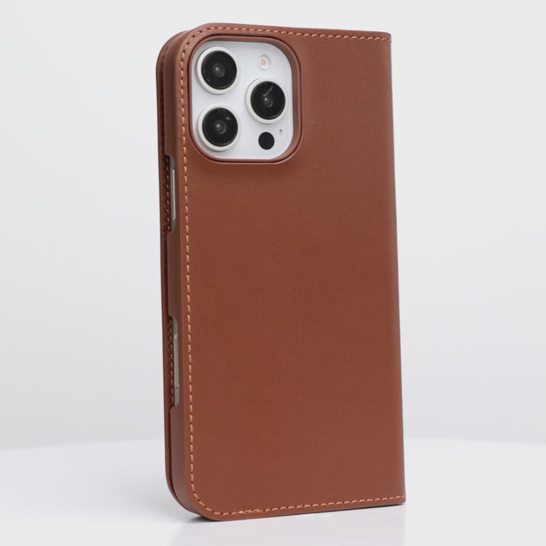 Coach Leather Folio Hazelnut - iPhone 16 Pro Max