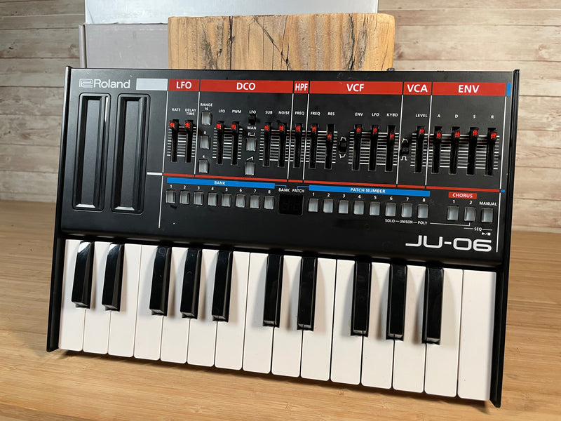 Roland Boutique Series JU-06 + K-25M Keyboard Toronto, ON | Cask Music