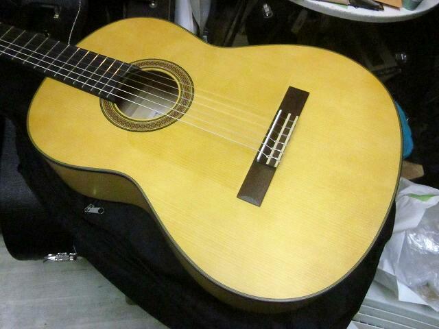 YAMAHA CG182SF マイク搭載！ アンプに繋げる エレガット仕様 ヤマハ