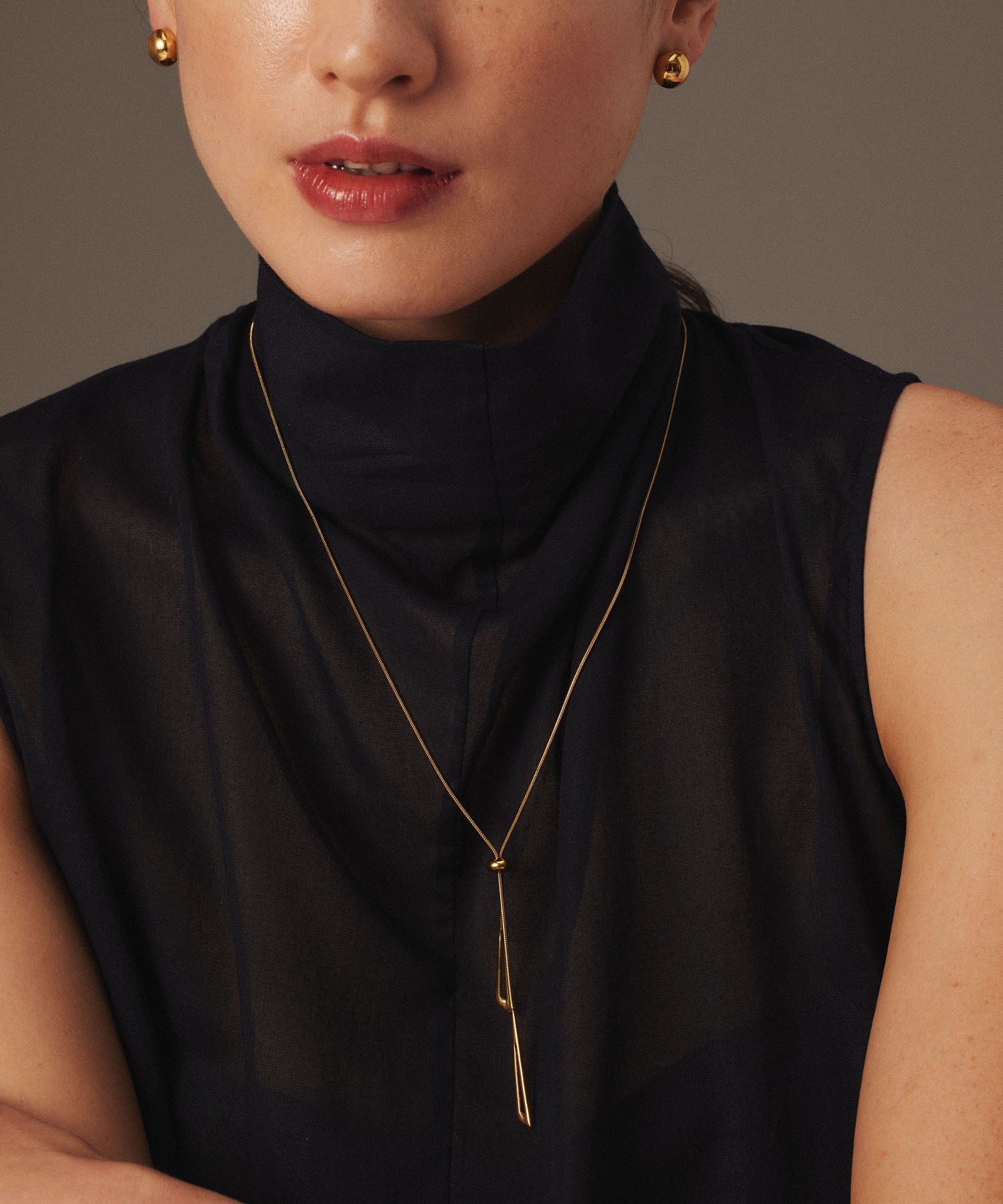 ゴールド]トライアングルラリエット