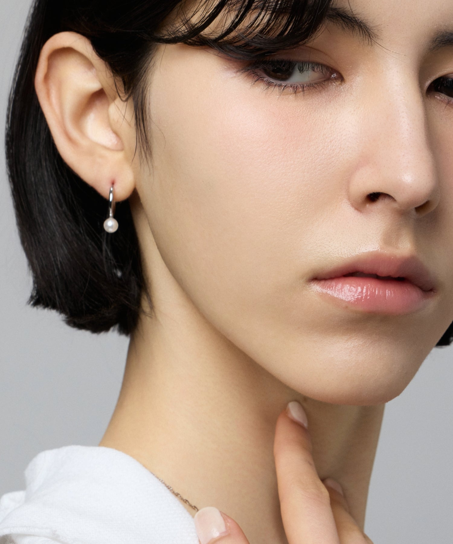 SILVER_PEARL_LOOP_PIERCE.jpg?