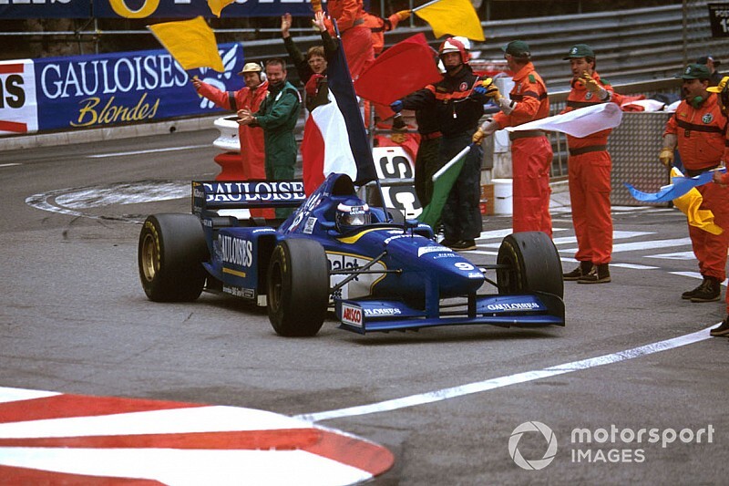 伝説のモナコGP】チェッカーに辿り着いたの僅か3台のみ……超サバイバル