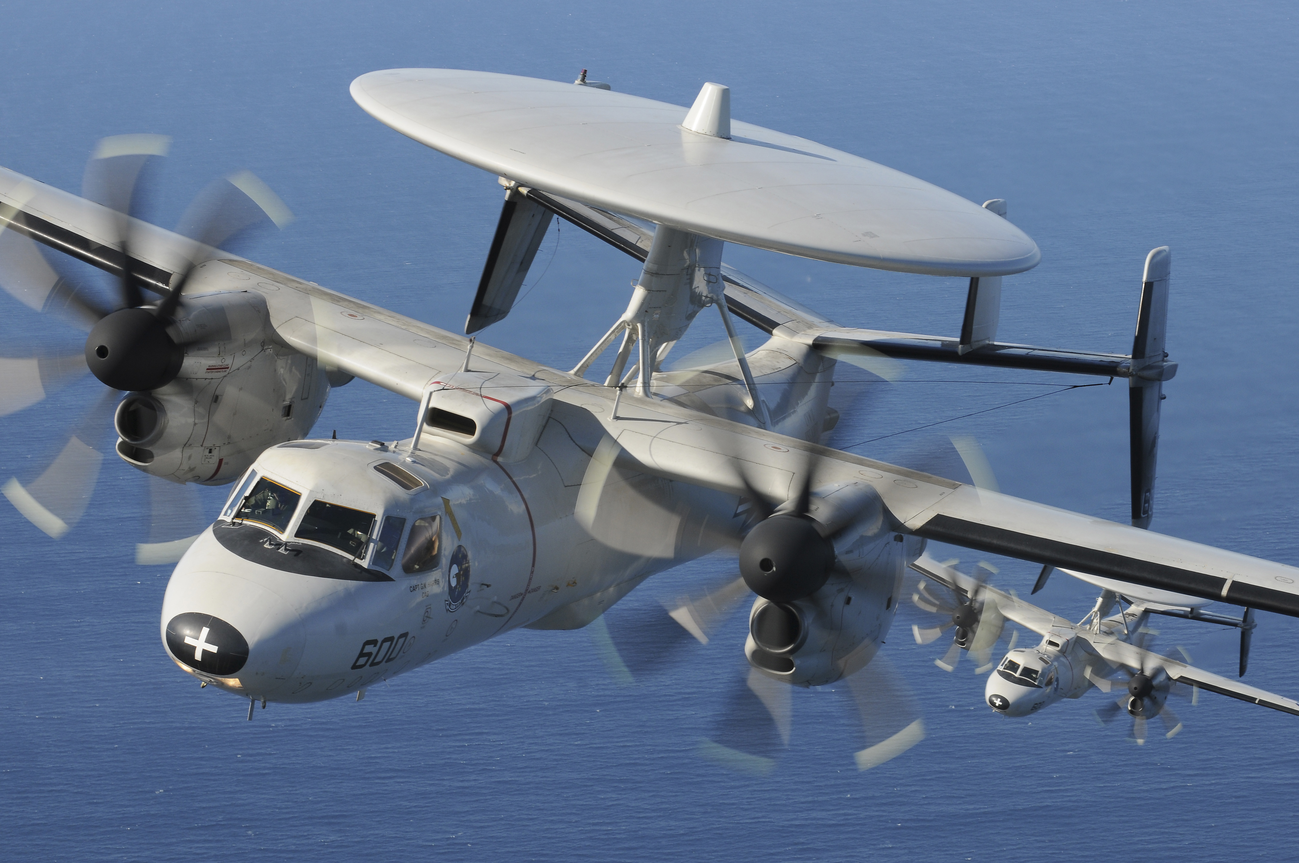 E-2 Hawkeye completa 50 anos em serviço – Cavok Brasil