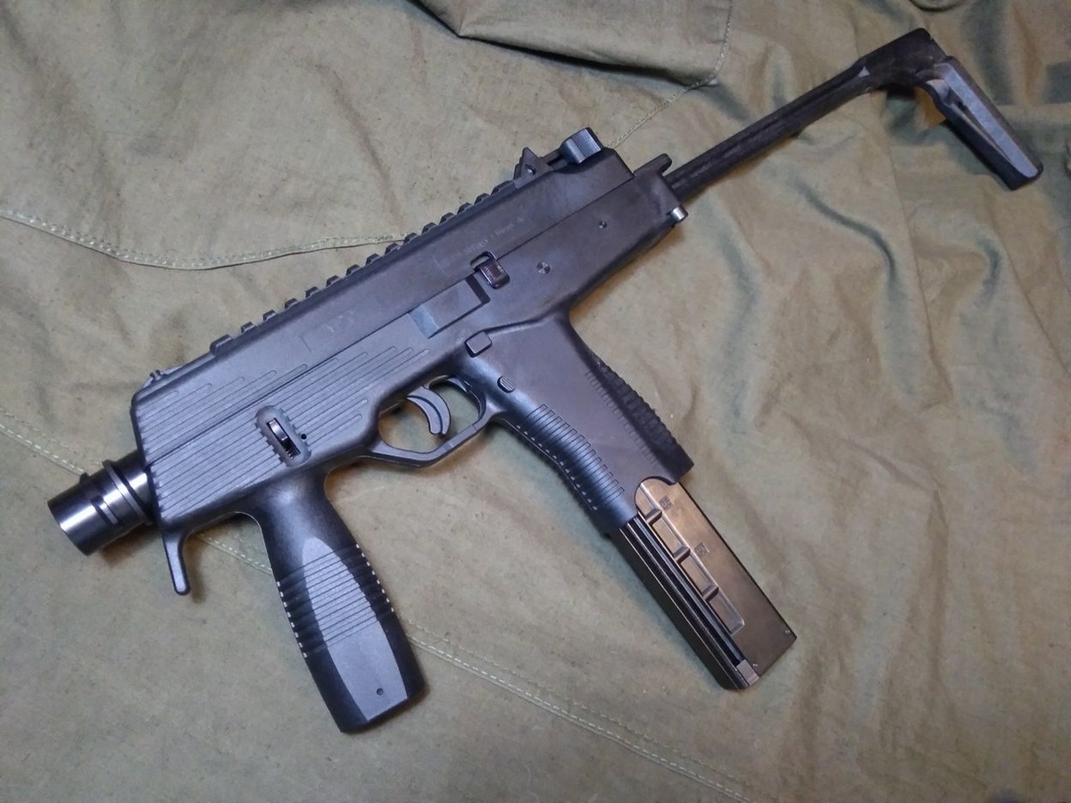 ジャンク KSC MP9 ガスブロバックエアガントイガン18禁 マガジン1本