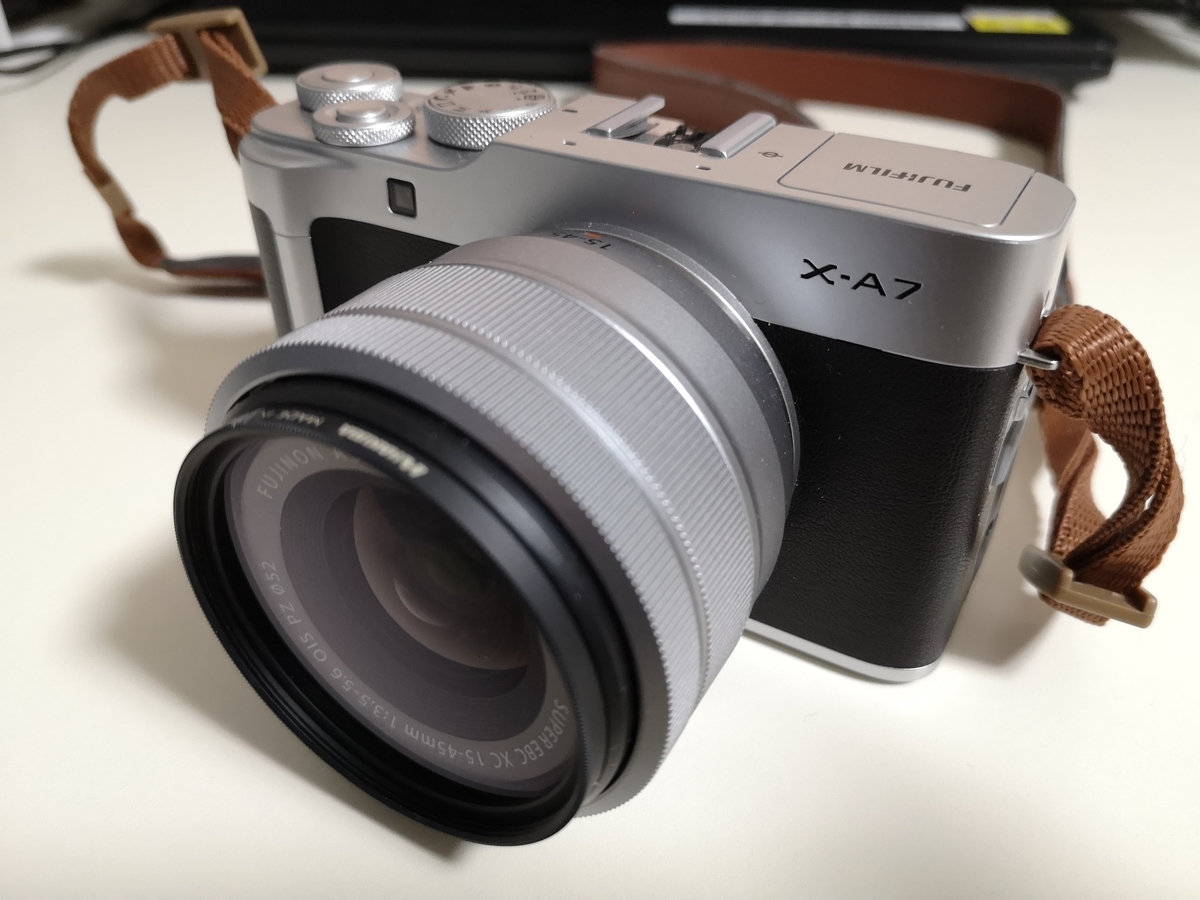 コスパ最強】ミラーレス一眼「FUJIFILM X-A7」を初心者目線でレビュー