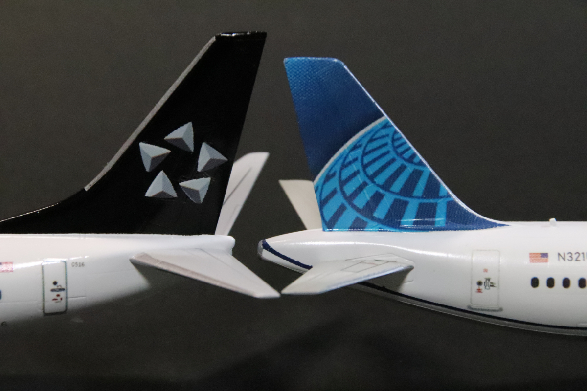 ハセガワ 1/200 737-800 スターアライアンスカラー ユナイテッド航空