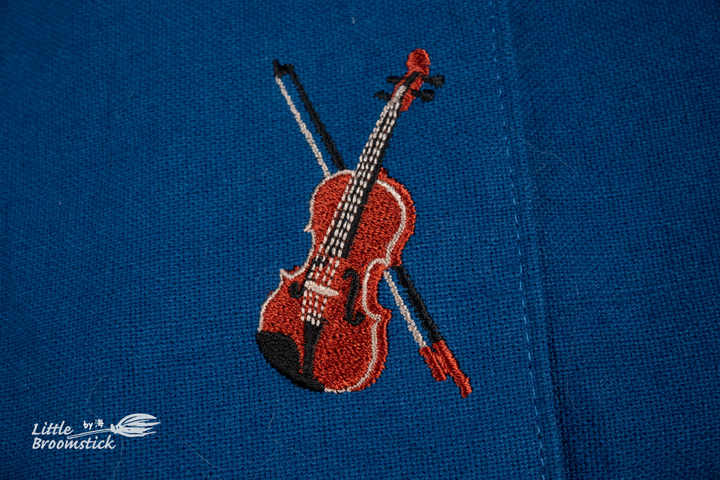 No602 エプロン - LittleBroomstick