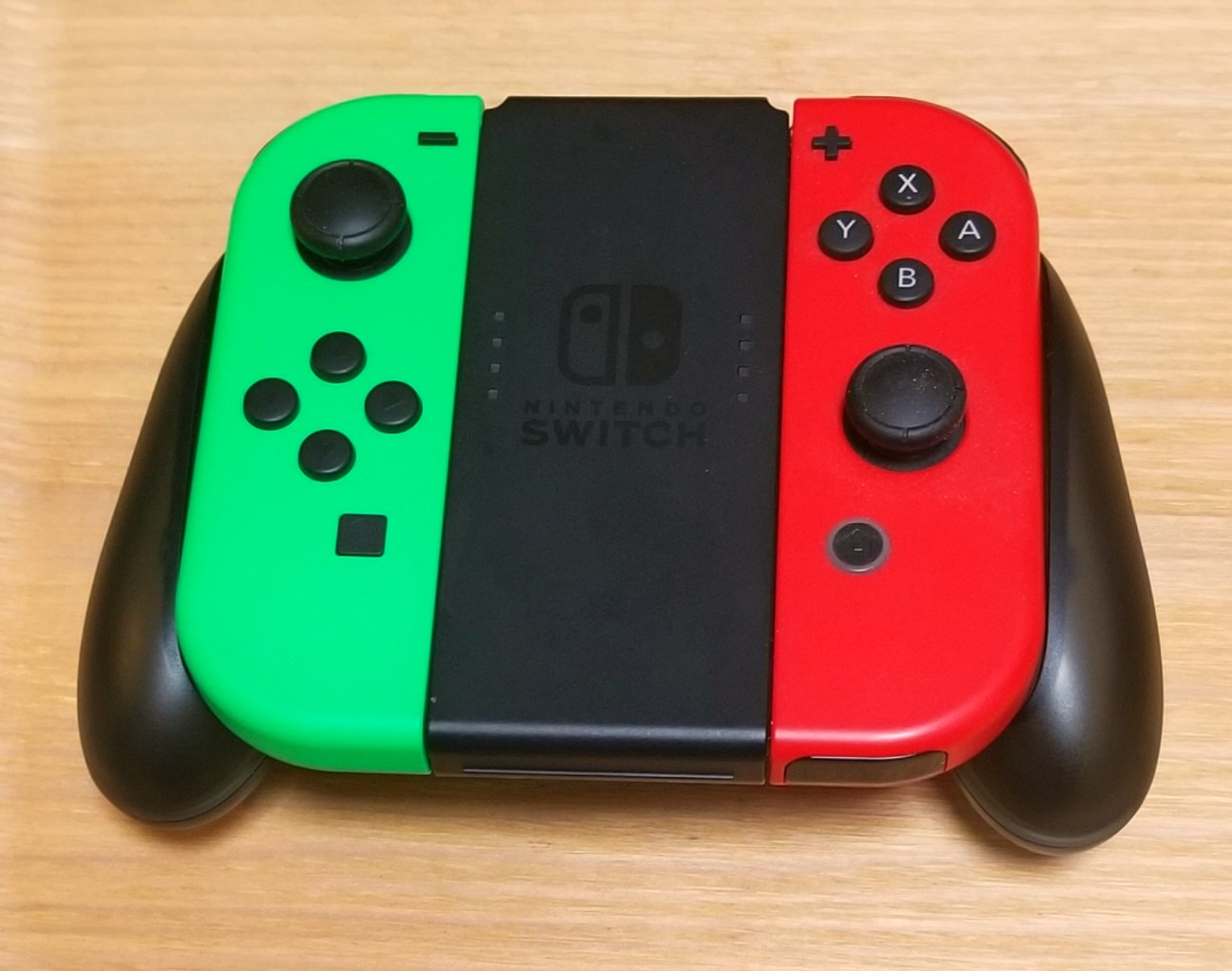 Nintendo Switch グリーンとレッド Nintendo Switch グリーンとレッド