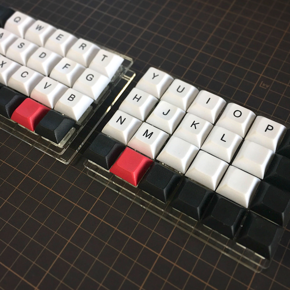 Let's Split キーボードキット（クリアアクリルプレート