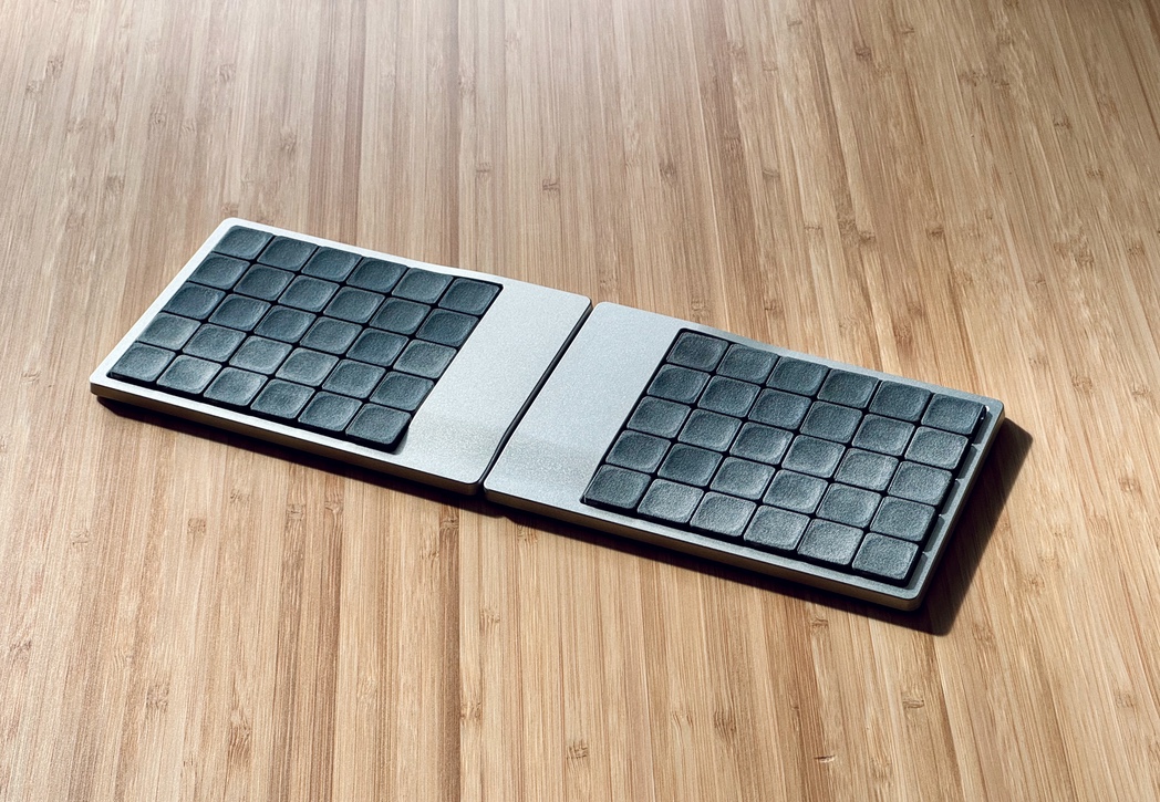 BAYLEAF Wireless Keyboard｜ZMKベースの超軽量・薄型・分割キーボード