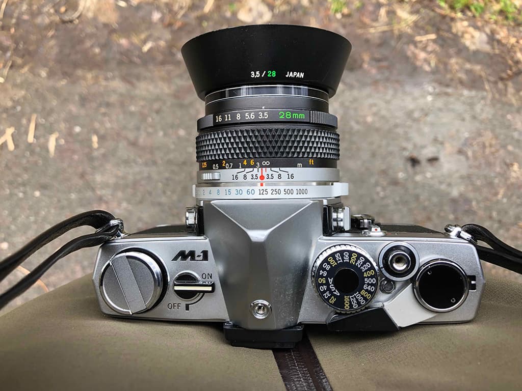 OLYMPUS M-1とG.Zuiko Auto-W 28mm f3.5で養老渓谷の弘文洞跡を撮っ