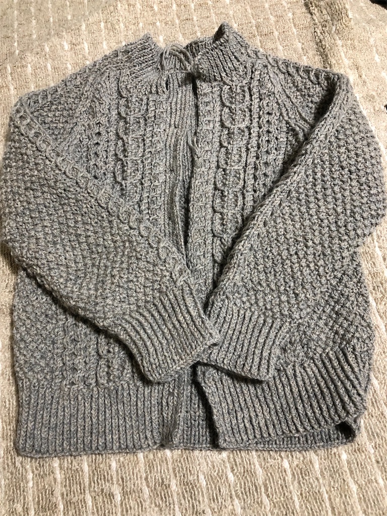 三國万里子さんのアランカーディガン完成しました。 - のんびり