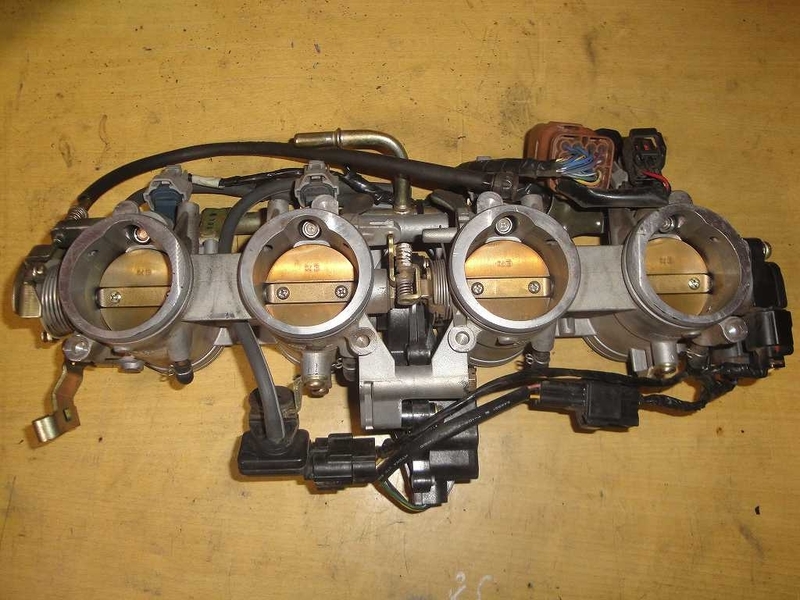 ZX10Rスロットルボディー - 続…Z1000J