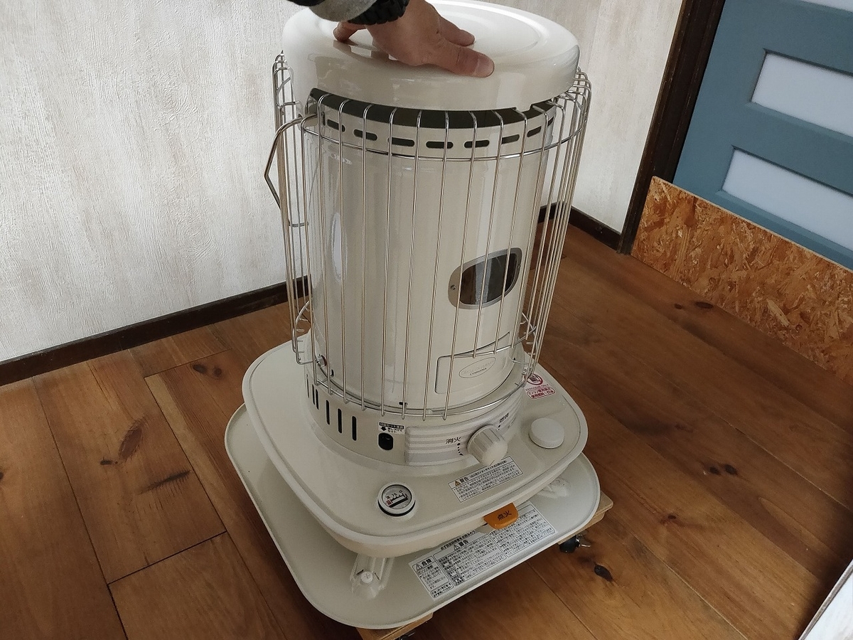 キャンプでも！「対流式のコロナ石油ストーブSLシリーズ」の使い勝手と