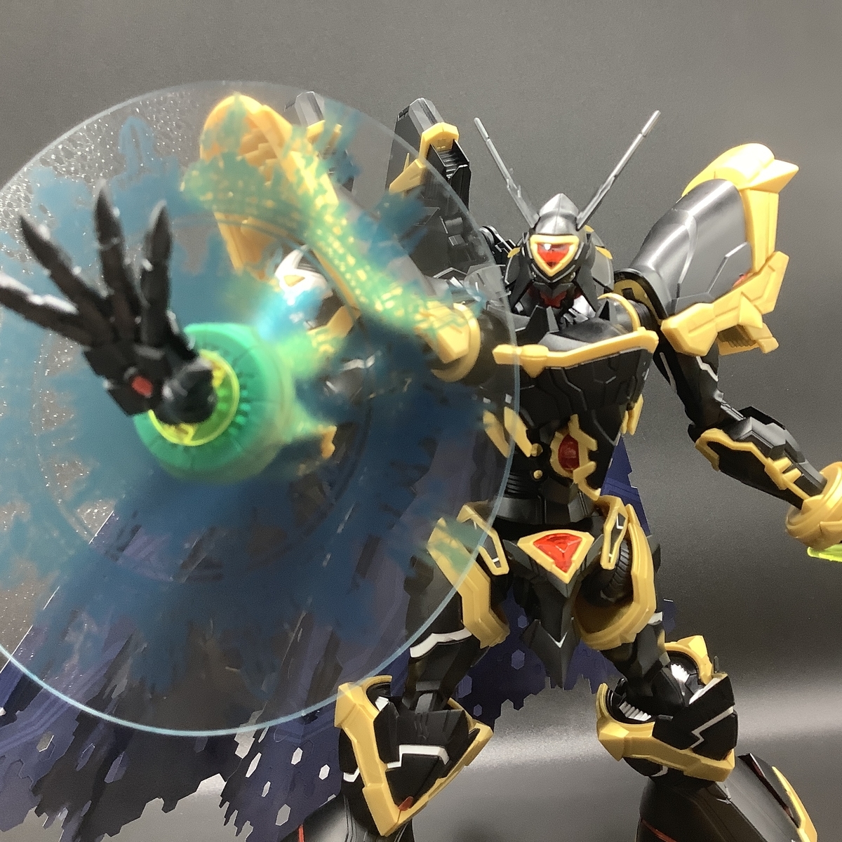レビュー】Figure-rise Standard Amplified アルファモンを組み立て