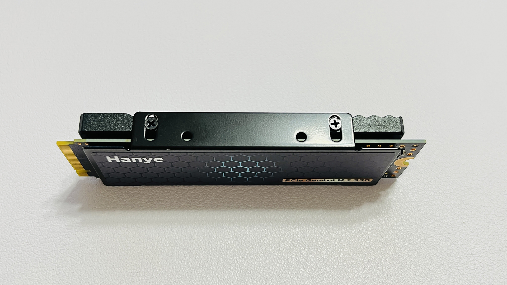 もう一つの激安NVMe SSD「Hanye HE70 2TB」232層から128層NANDへ変更