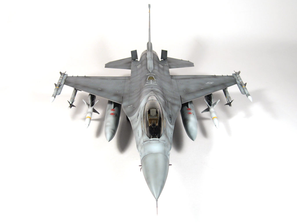 1/32 タミヤ F-16CJ ファイティングファルコン - プロモデラー