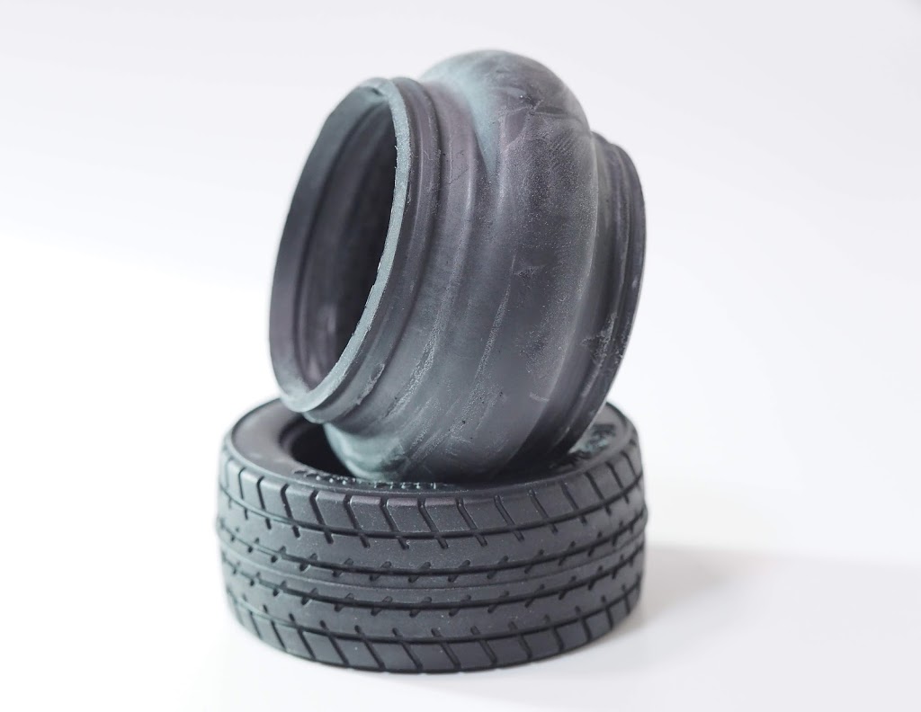 SP-684 60DラジアルMグリップタイヤ」をプチレビュー♪ 組み合わせる