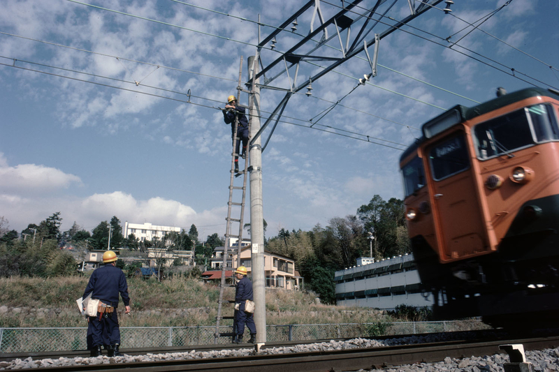 保線のお仕事ではなく架線を守るお仕事 - ただいま鉄道写真スキャン中