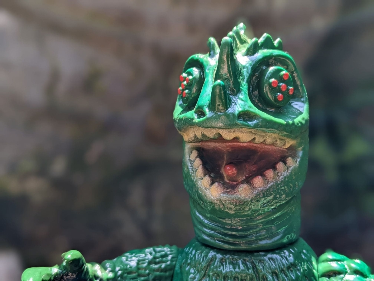 ピーポーピーポー / キョウアクザウルスシリーズ:宇宙怪獣ゾロン［1期