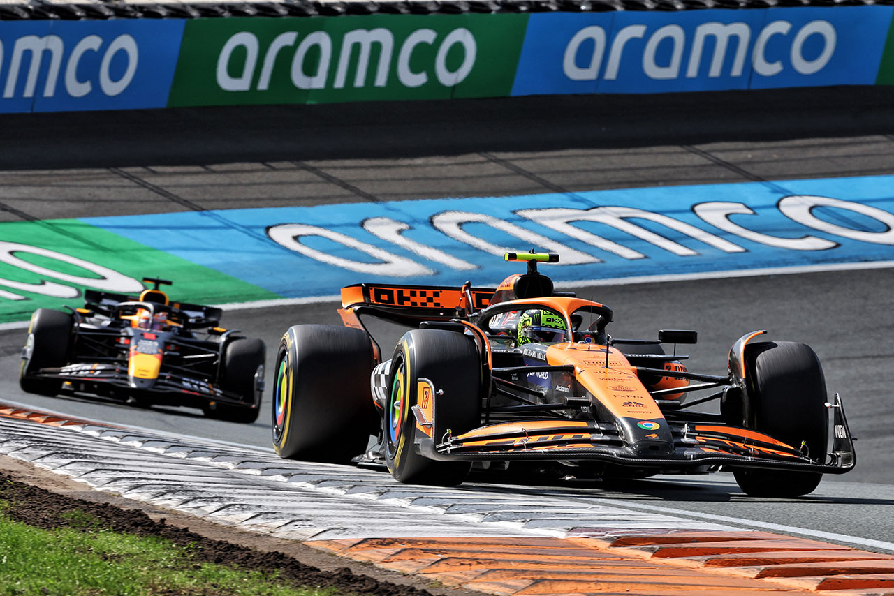 ノリスが挽回のポール・トゥ・ウイン。フェルスタッペンに22秒差の圧勝