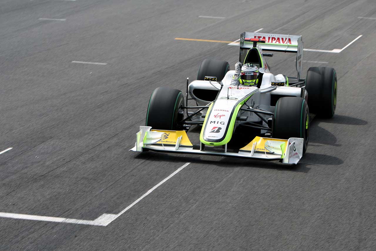 F1の歴史を変えたブラウンGP。悲願の王者を獲得したジェンソン・バトン