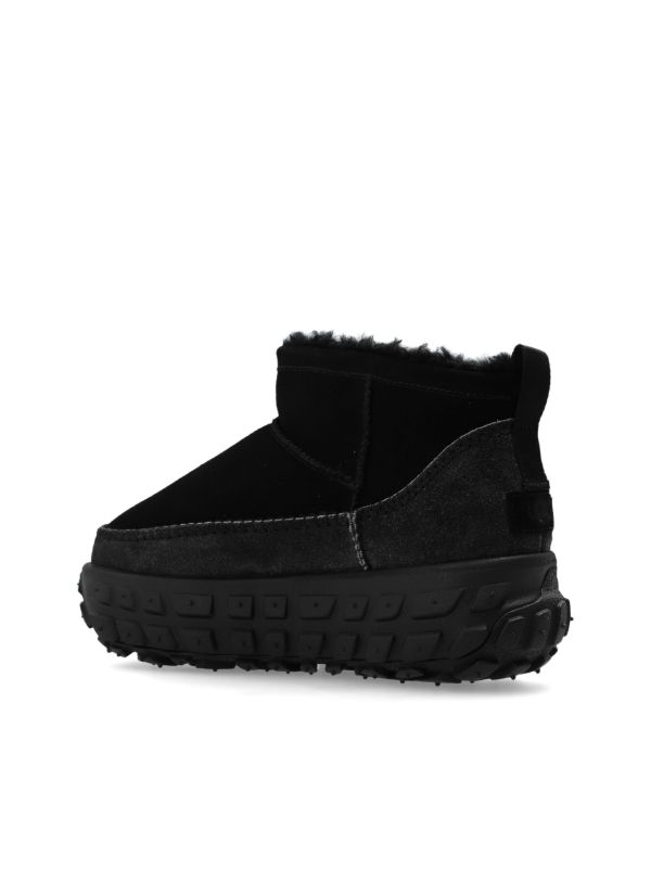 UGG Venture Daze Ultra Mini Cozy ブーツ | ブラック | FARFETCH JP