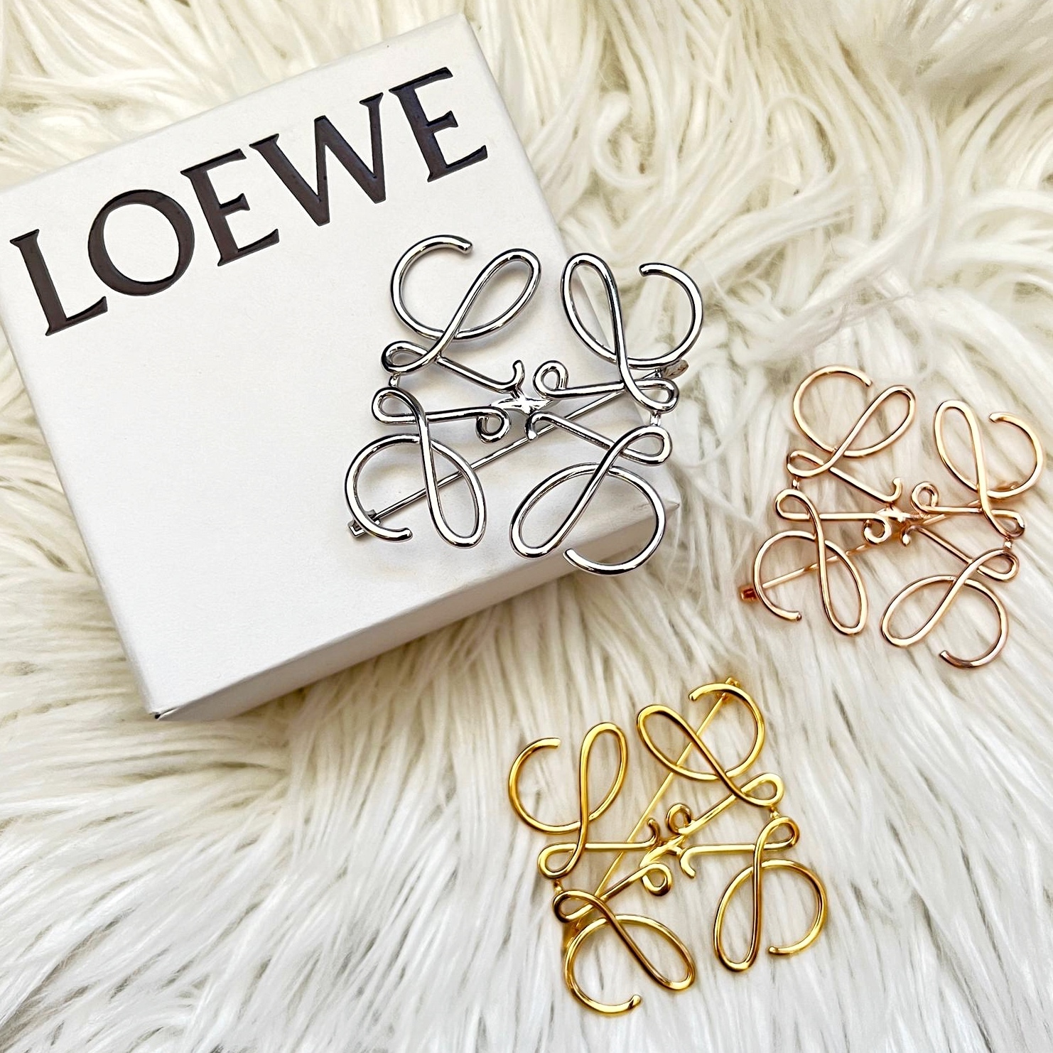口コミ・レビュー｜LOEWE ロエベ アナグラム ブローチ Anagram brooch