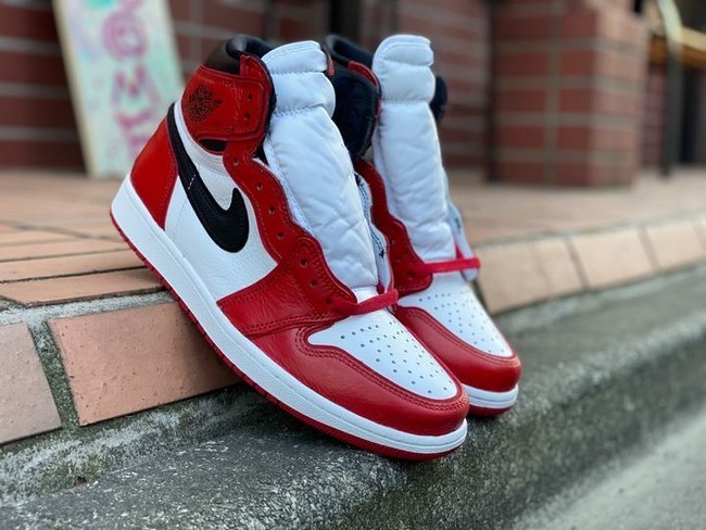 JORDAN 1 RETRO HIGH OG 