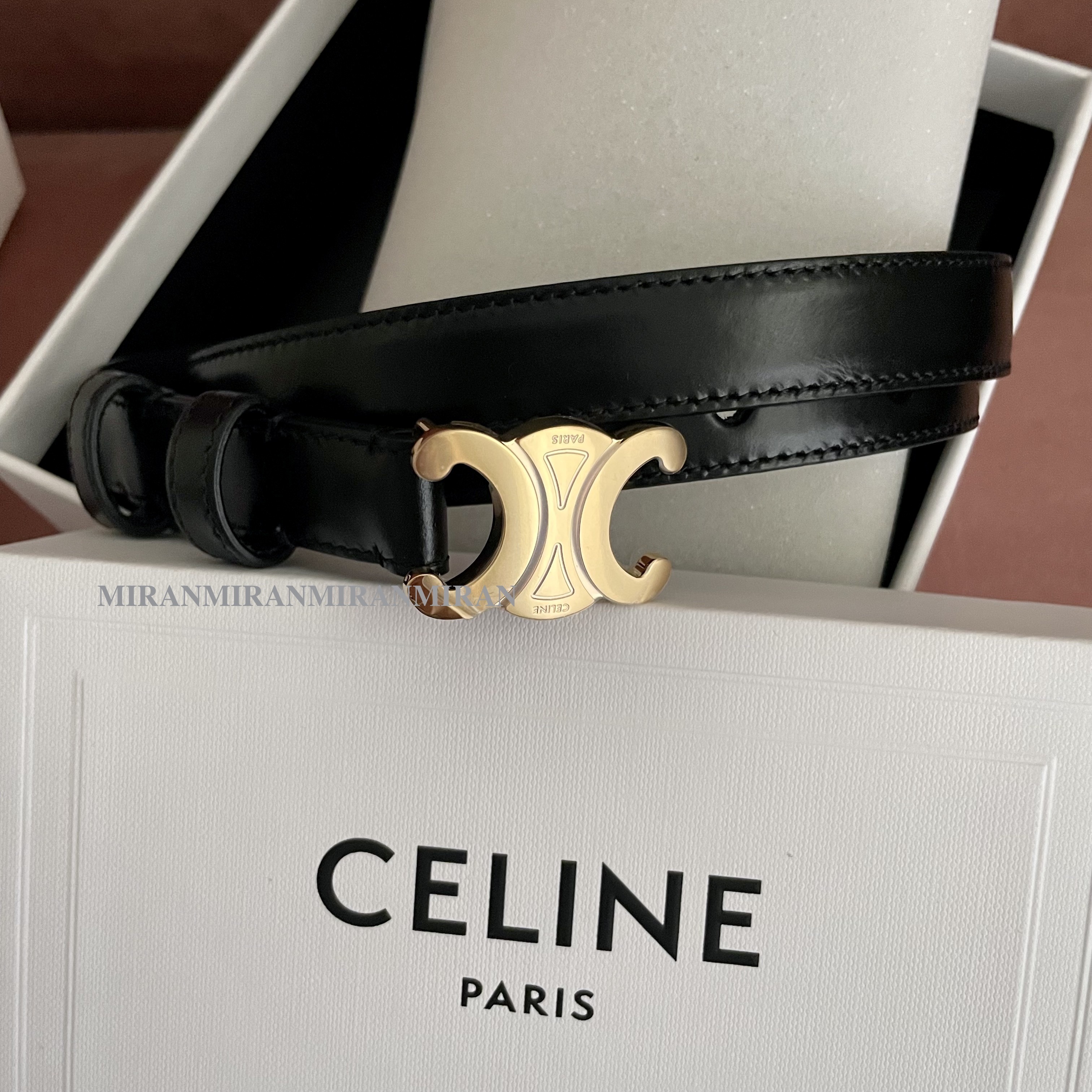 CELINE】トリオンフベルト/ スムースカーフスキン1.8cm (CELINE/ベルト