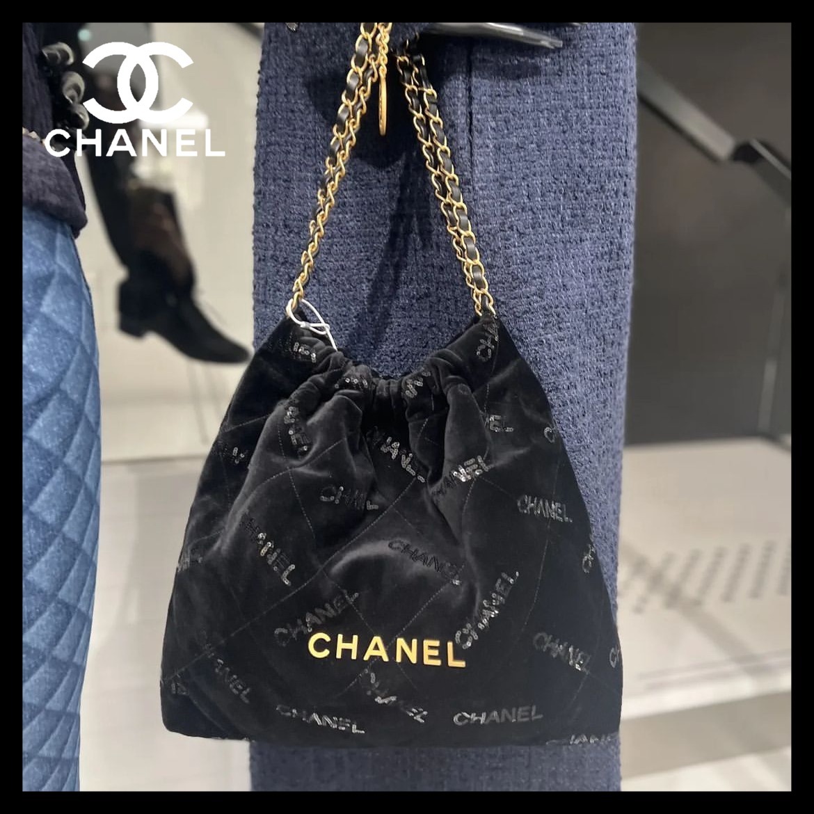 スパンコールロゴが可愛い♡】CHANEL 22 ハンドバッグ (CHANEL/トート