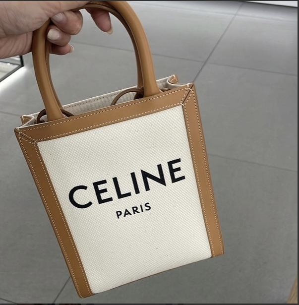大人気【CELINE】ミニ バーティカルカバ トート☆3種展開 (CELINE