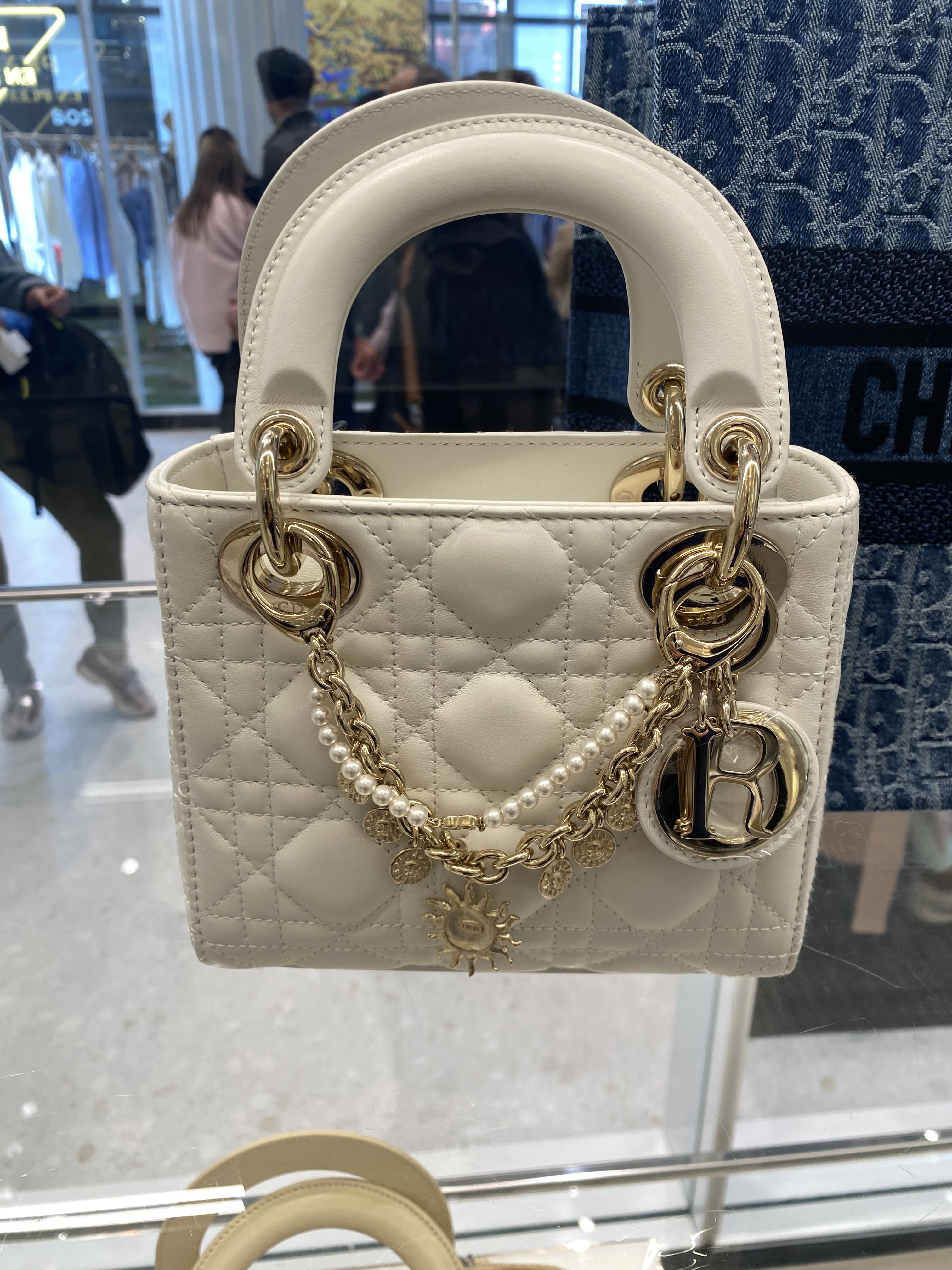 Dior ディオール Mini Lady DiorBag ミニレディディオールバッグ (Dior