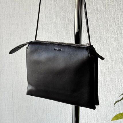 The Row(ザ・ロウ) ショルダーバッグ・ポシェット(レディース