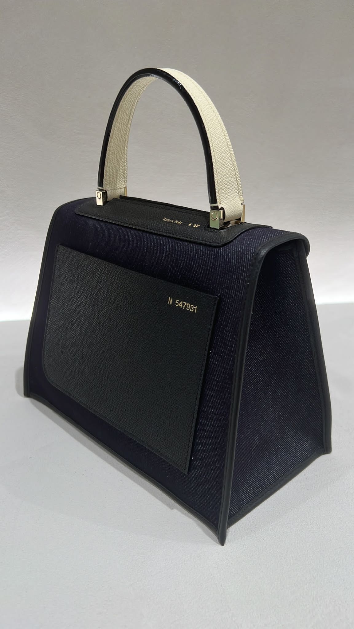 ヴァレクストラ Valextra Iside マイクロ バッグカバー デニム