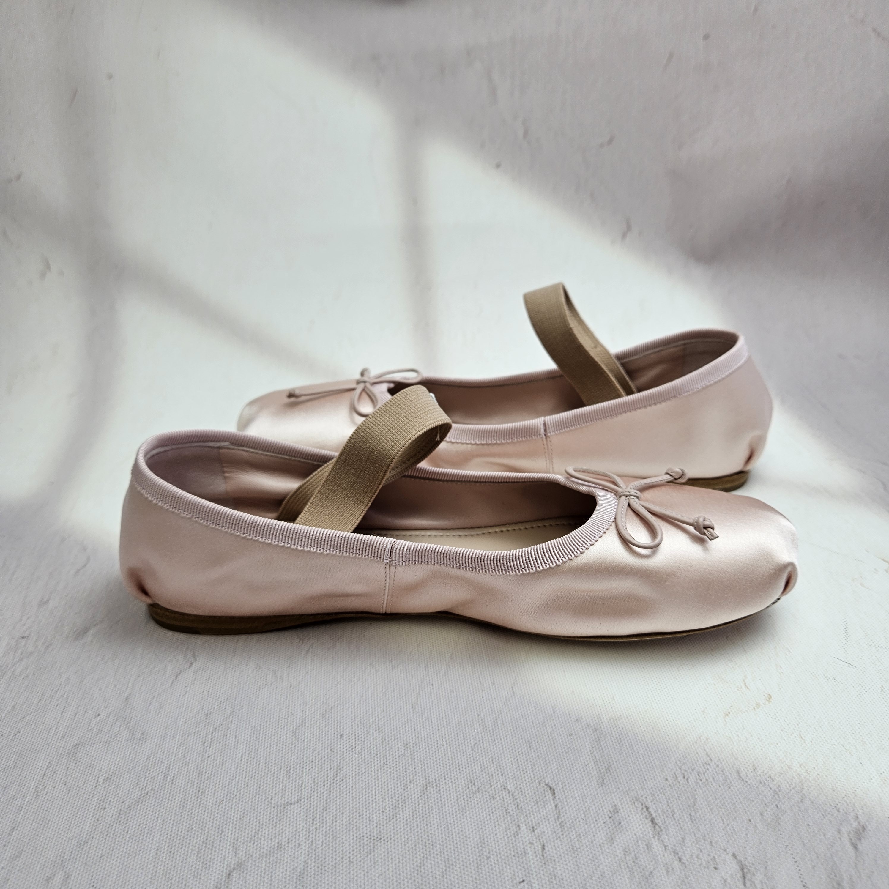 ☆【MIU MIU】☆ミュウミュウ サテンバレリーナ シューズ☆ (MiuMiu