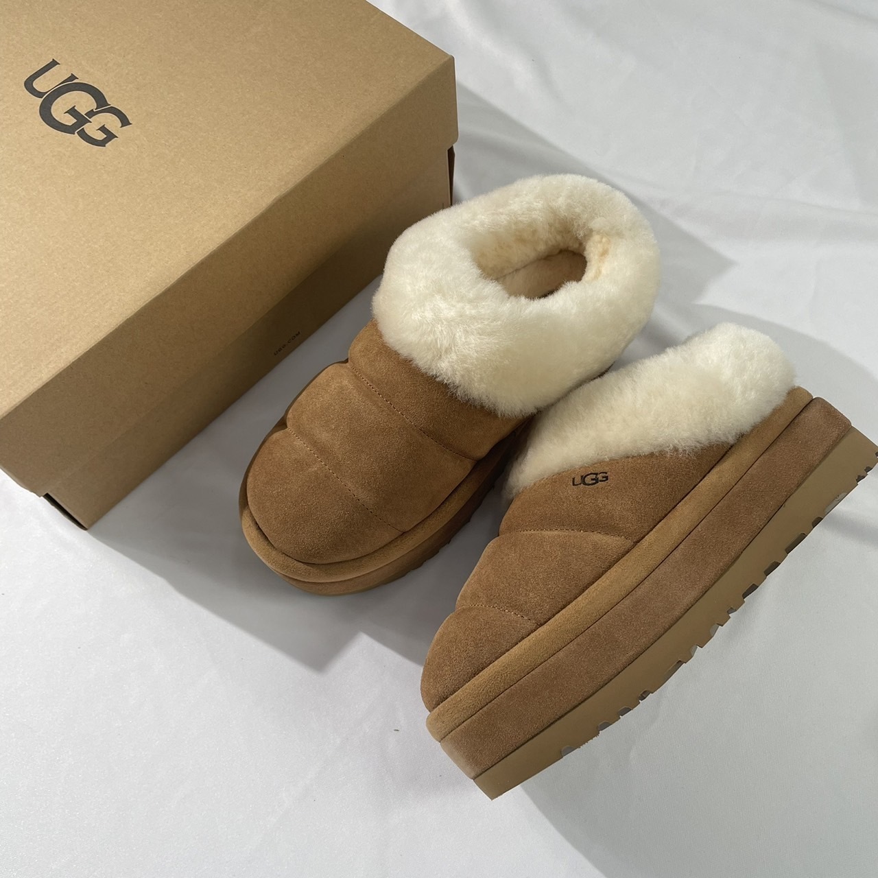 UGG【関税/送料込】W TAZZLITA*ブーツ (UGG/スリッポン) 1146390【BUYMA】