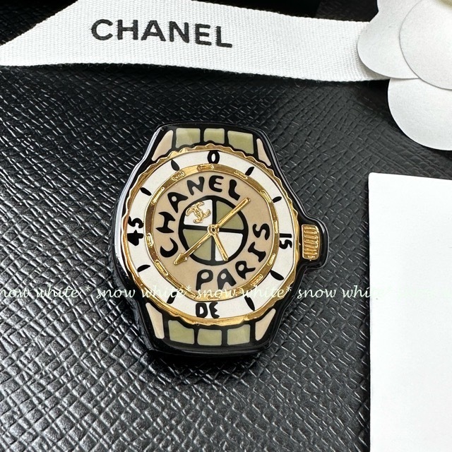 明日着 限定 手書き風♪ J12 腕時計 ピンブローチ CHANEL (CHANEL