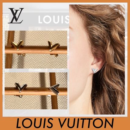 Louis Vuitton すぐ届く ピアス・エセンシャル V 2色 送料込み (Louis