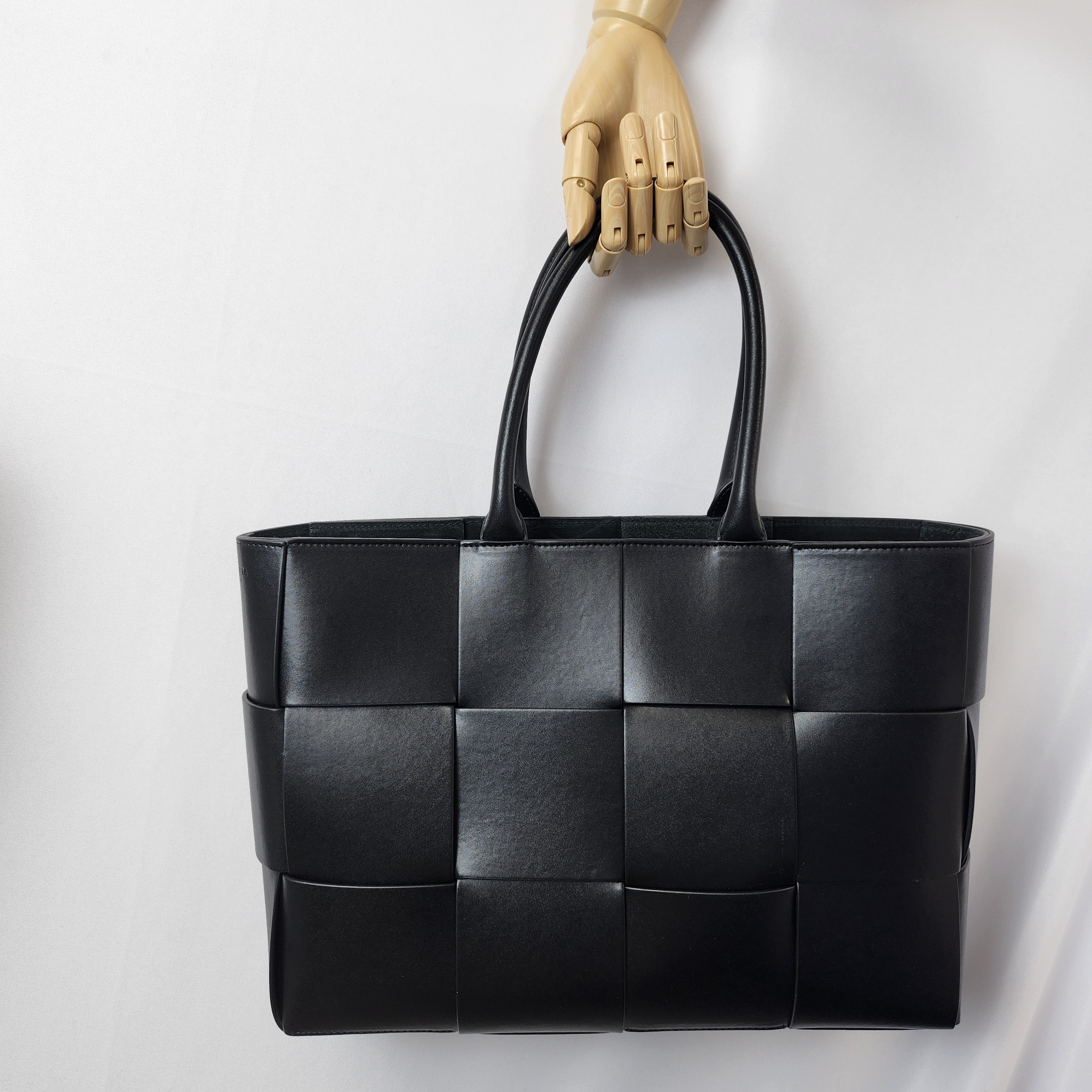 ☆人気☆【BOTTEGA VENETA】☆ミディアム アルコ トートバッグ