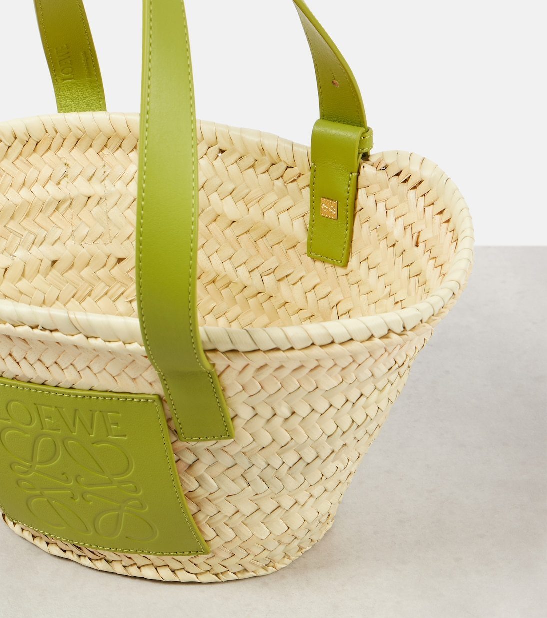 LOEWE】ロエベ バスケットバッグ スモール ラフィア&カーフ (LOEWE