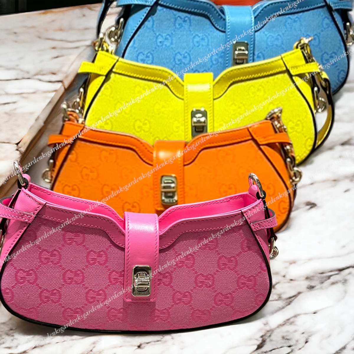 すぐ届く！GUCCI ムーンサイド ミニ ショルダーバッグ (GUCCI