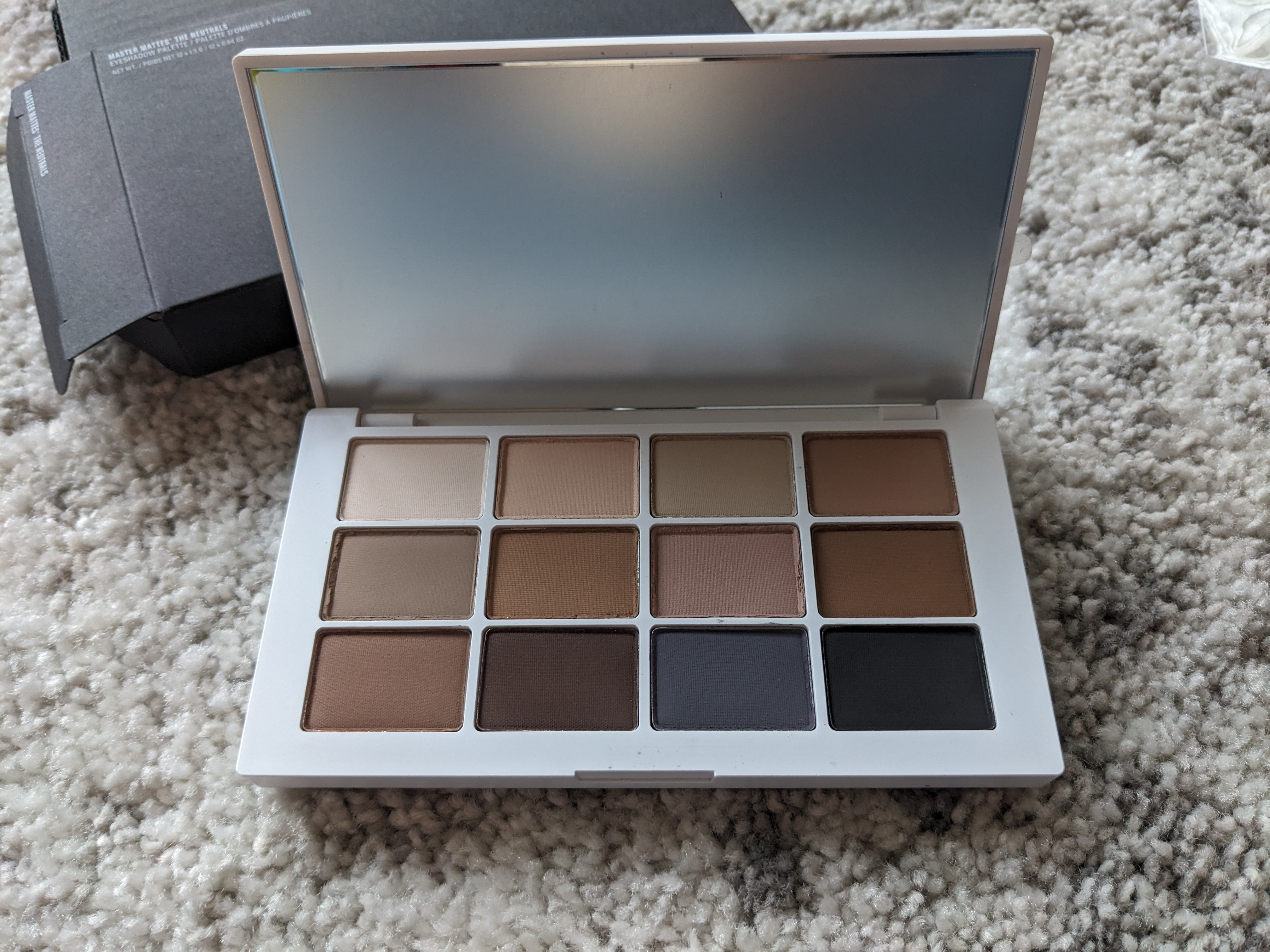 万能パレット【Makeup By MARIO】新色アイシャドウパレット (Makeup By