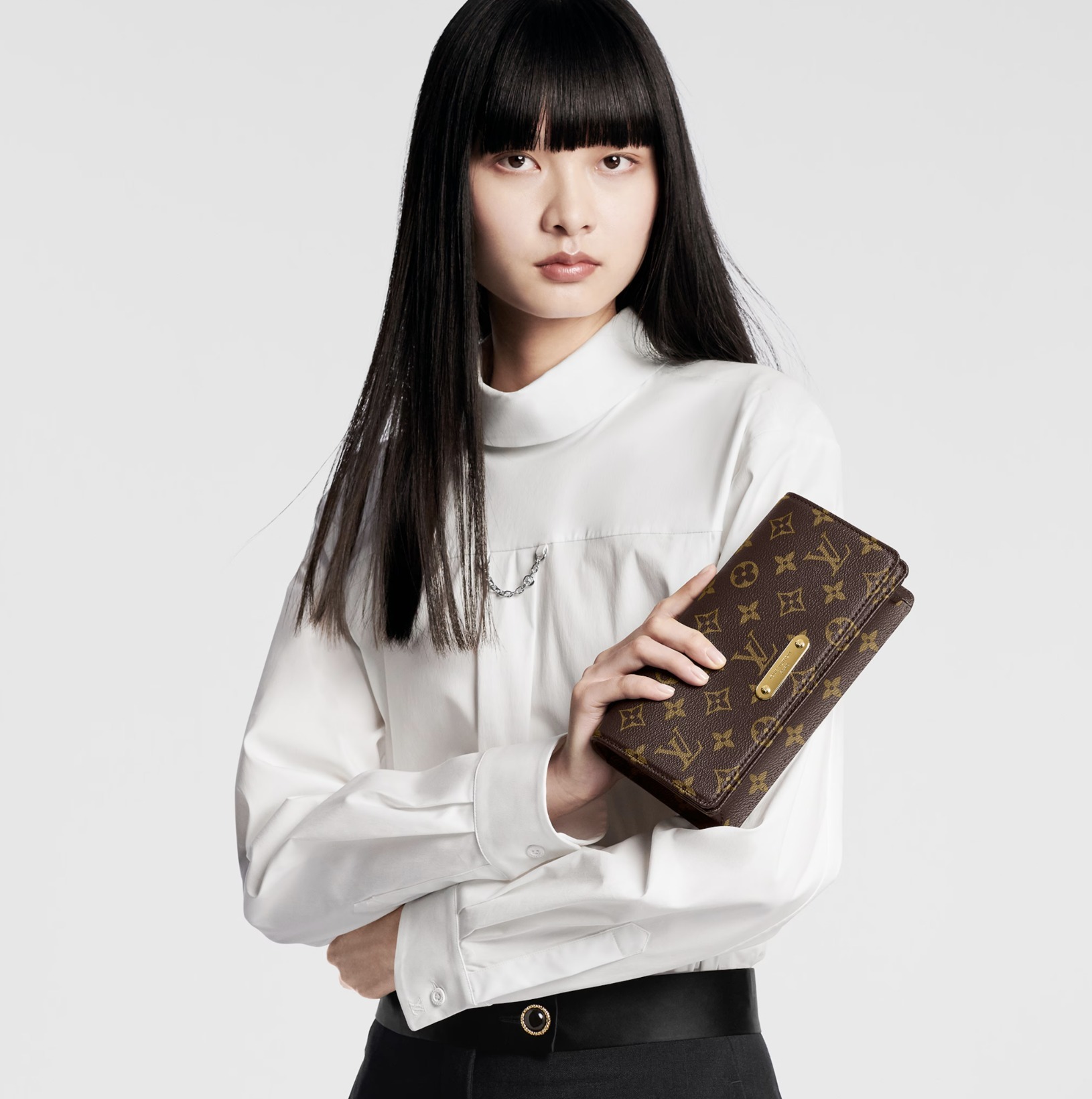 大人気＊【Louis Vuitton】ウォレット オン チェーン・リリー (Louis