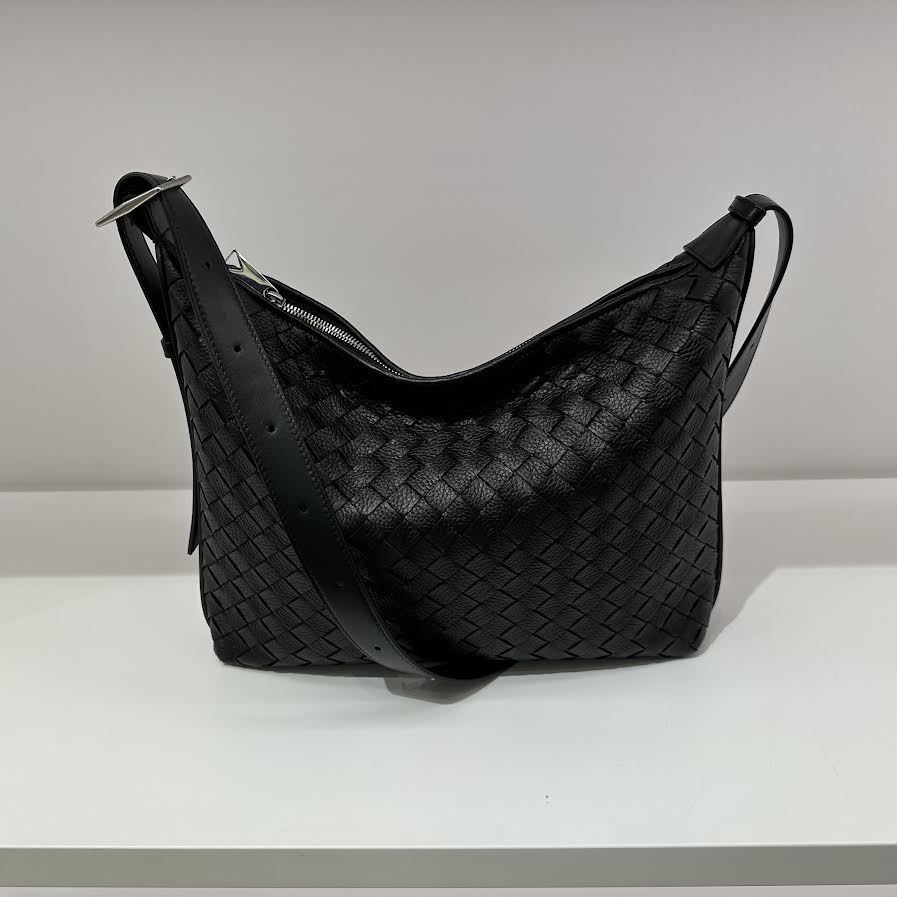 BOTTEGA VENETA 人気の ◇ スモール トラベラー ホーボーバッグ