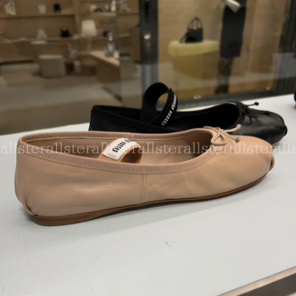 MIU MIU】ミュウミュウ サテン・ベルベット バレーシューズ (MiuMiu